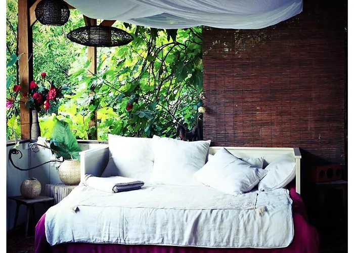 Sans Murs Dans La Nature San-Martino-di-Lota