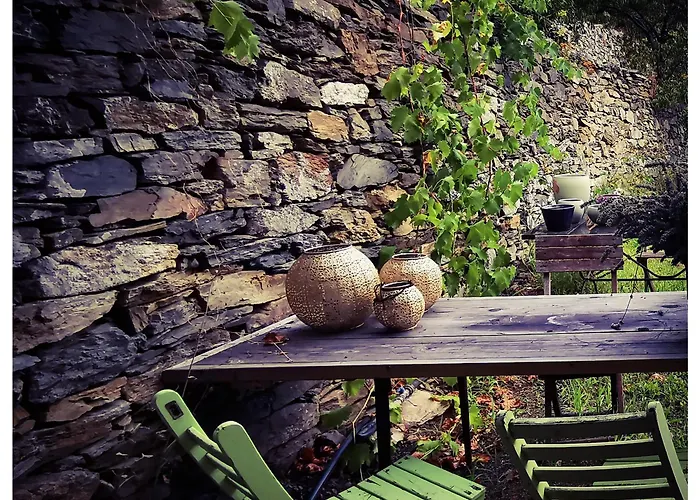 Sans Murs Dans La Nature San-Martino-di-Lota